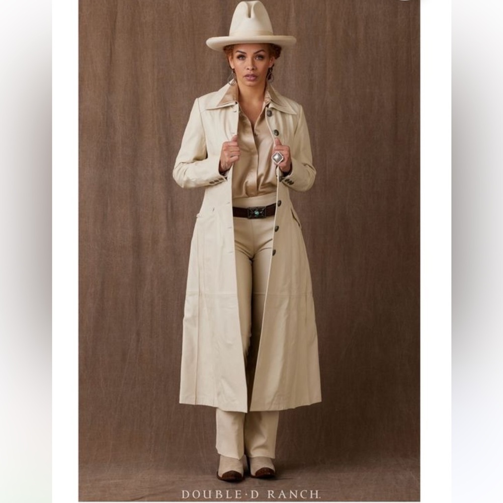 Double D Ranch buttery soft leather Bandit Trench Coat in Bone RTL $1295 L NWT - Picture 2 of 11